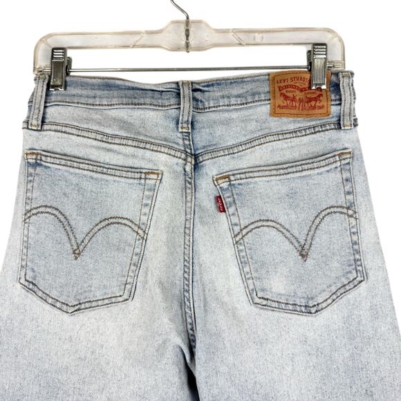 Levi's Women's Wedgie Straight Fit Distressed Knee Jeans Light Wash Size 30 - Picture 11 of 15